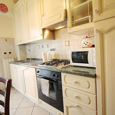 Monteverde Bright Apartment With Garage Рим Экстерьер фото